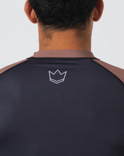 Lade das Bild in den Galerie-Viewer, Rashguard Kingz Ranked Performance V2 Long Sleeve - Braun
