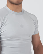 Cargar imagen en el visor de la galería, Ghost Rashguard
