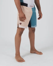 Lade das Bild in den Galerie-Viewer, Flow Performance Series Shorts - Tan
