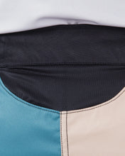 Lade das Bild in den Galerie-Viewer, Flow Performance Series Shorts - Tan
