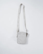 Carregar imagem no visualizador da galeria, Kingz Side Bag- Cream
