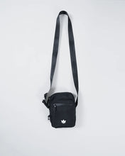 Carregar imagem no visualizador da galeria, Kingz Side Bag- Black
